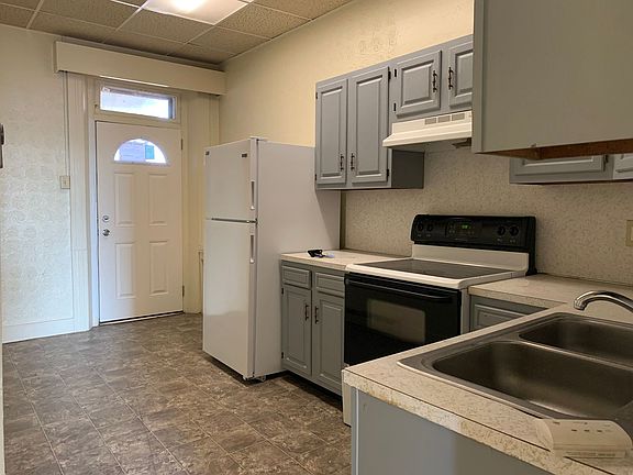 5th image of 135 S 2nd St #2