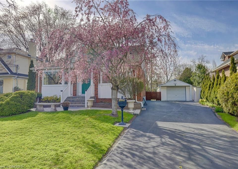 1st image of 1493 Briarwood Cres