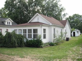 9736 East St, Taylorsville, IN 47280