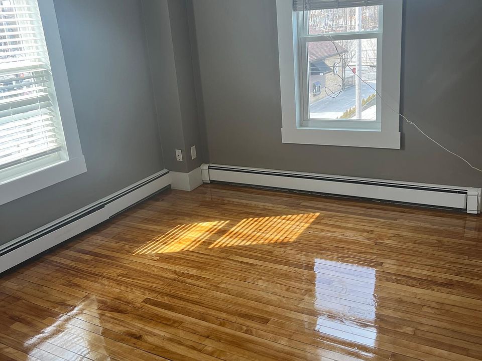 38 Birch St Worcester, MA, 01603 Apartments for Rent Zillow