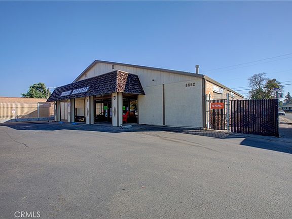 2nd image of 6852 N Winton Way