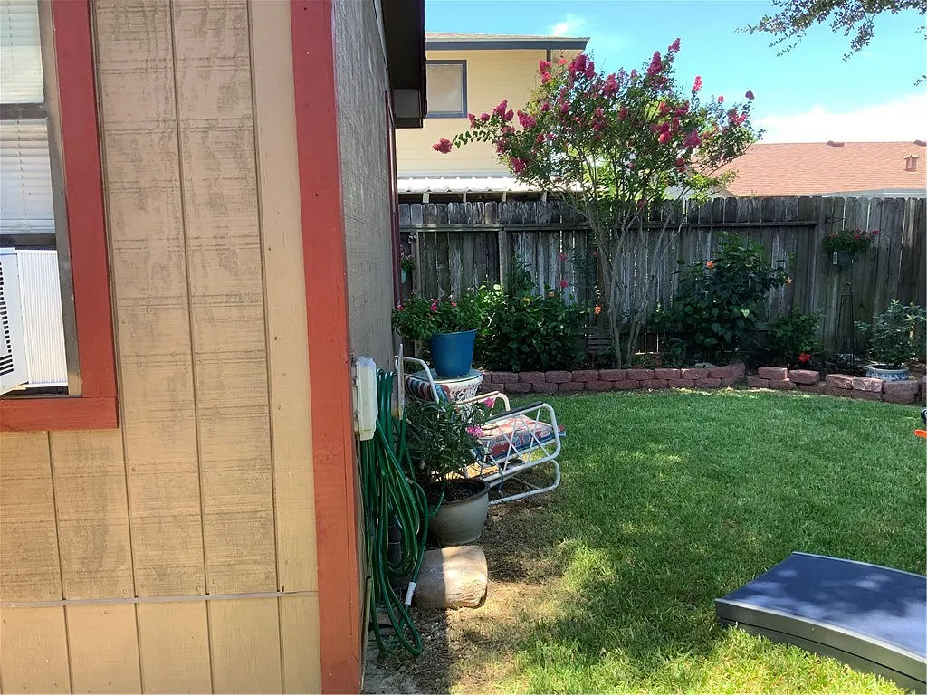 1 bed, 405 sqft, $900 — Photo 2