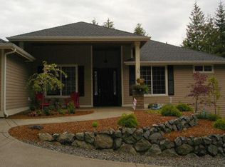 60 Barque Ln, Port Ludlow, WA 98365