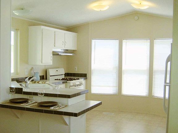 2nd image of 250 Rocky Hills Ln