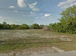 125 SE 11th Ter, Cape Coral, FL 33990