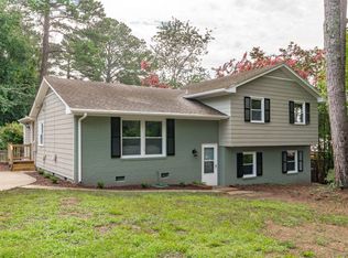 2211 Hillock Dr, Raleigh, NC 27612