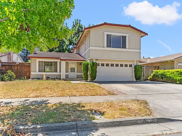 36711 Nichols Ave — Photo 1