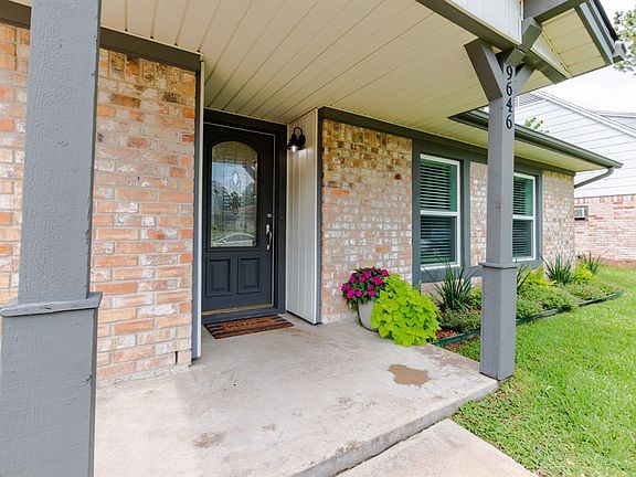 2nd image of 9646 Springview Ln