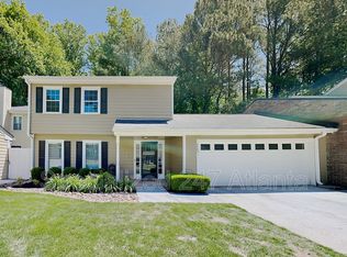4567 Village Oaks Dr, Atlanta, GA 30338