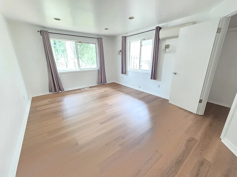2516 108th Ave NE — Photo 9