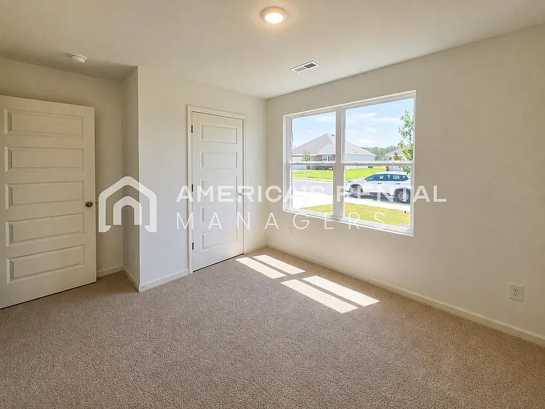 309 Oakmont Cir — Photo 10
