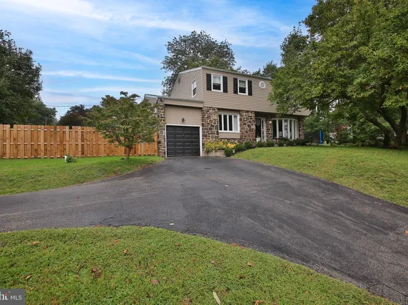 103 Red Rambler Dr, Lafayette Hill, PA 19444