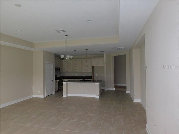 3rd image of 19358 Hawk Valley Dr