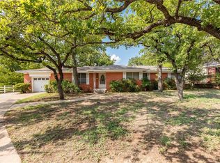 301 SE 20th St, Mineral Wells, TX 76067