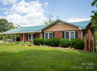 69 Katydid Dr, Marion, NC 28752