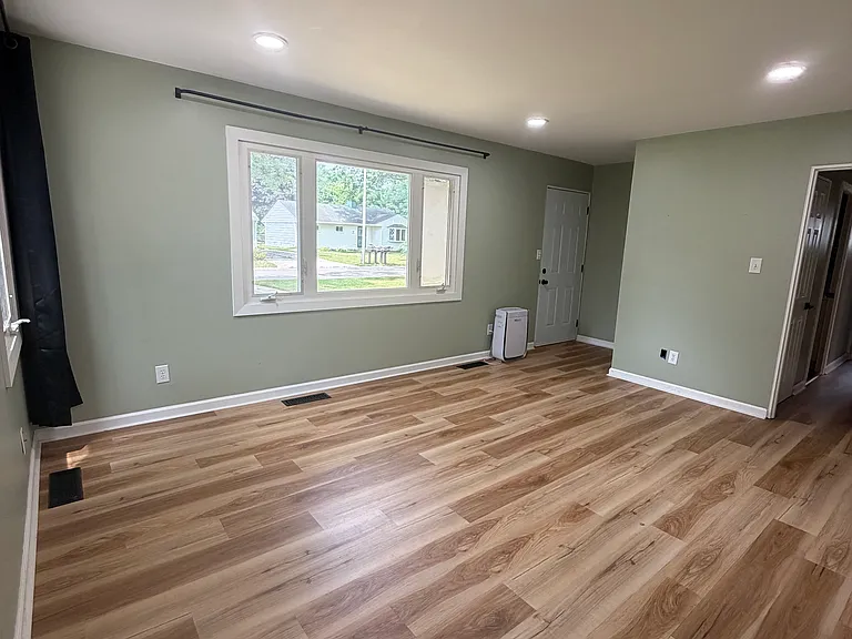 5003 Northfield Dr — Photo 3