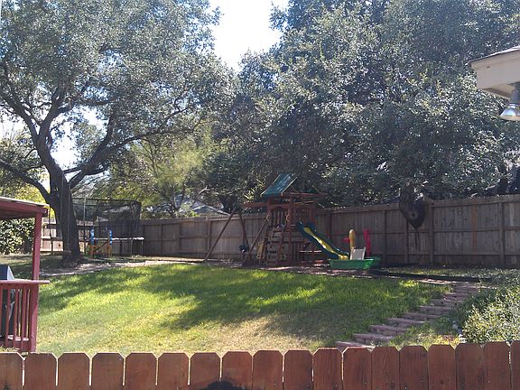 4th image of 15203 Fall Manor Dr