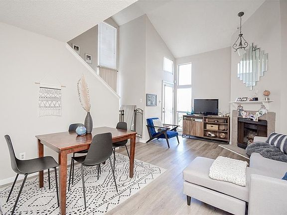2nd image of 10855 Meadowglen Ln APT 721