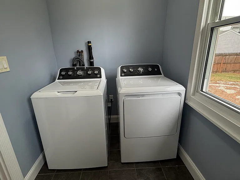 15 Brandon Ave — Photo 10