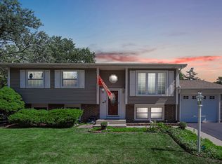 112 S Orchard Dr, Bolingbrook, IL 60440