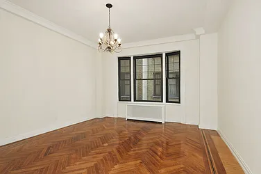 Rented by Moises Farhart, LREB