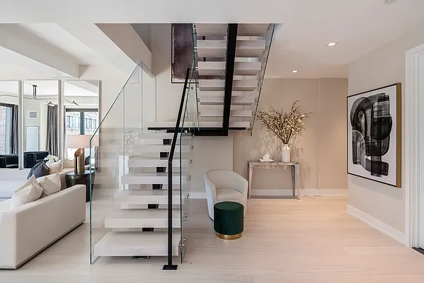 Sold by Nest Seekers International | media 7