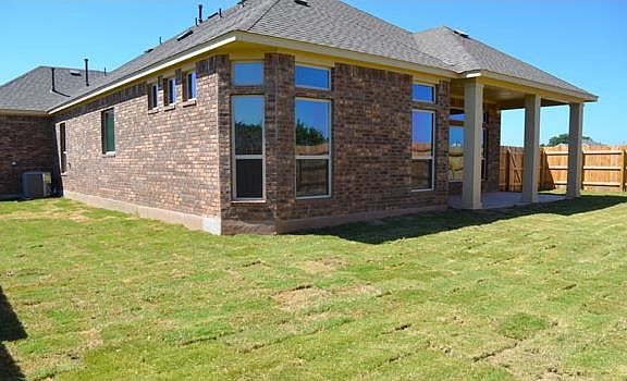 4th image of 2117 Maplewood Dr