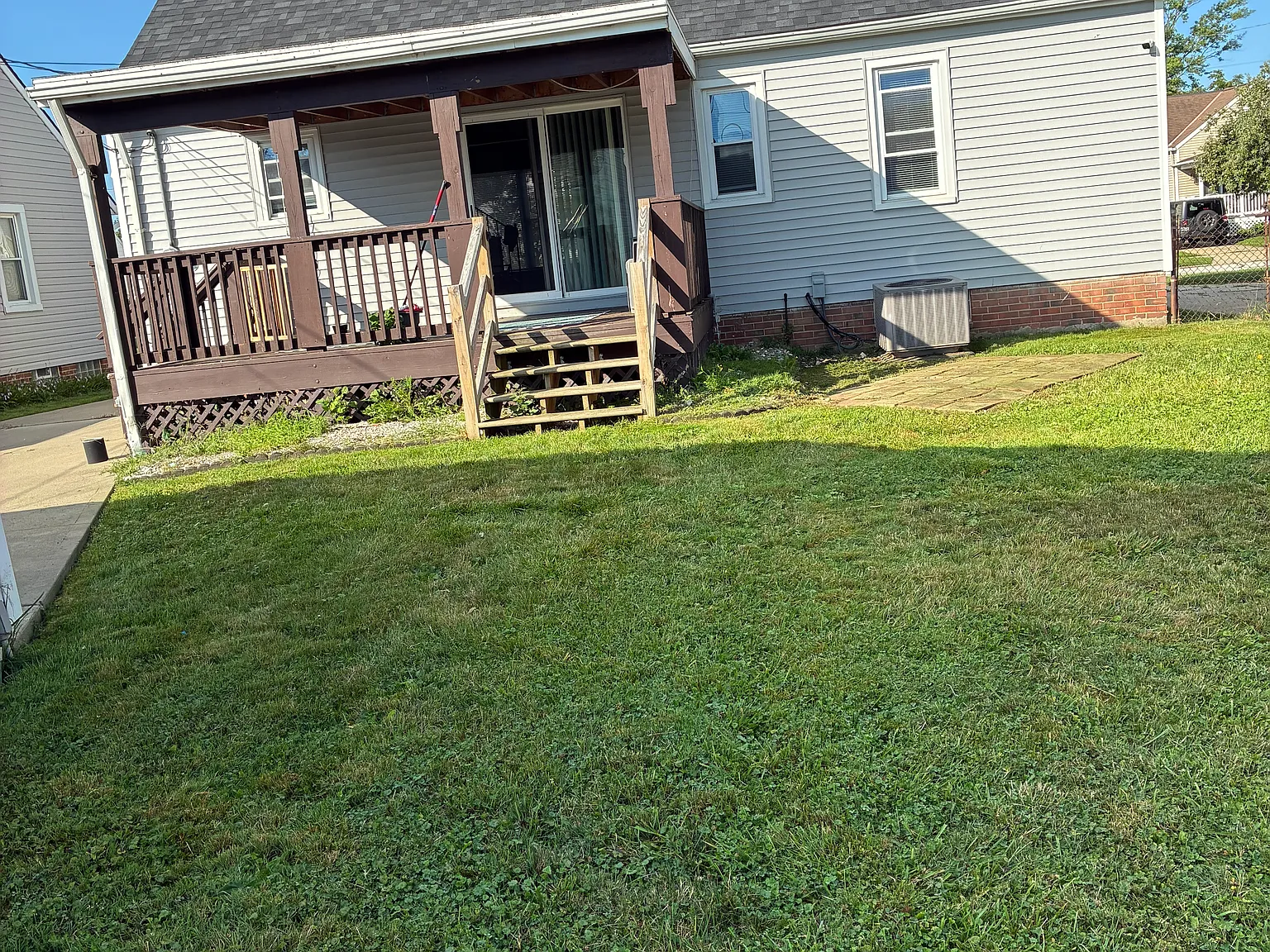 4 bed, 1.5 bath, 1123 sqft, $1,850 — Photo 4