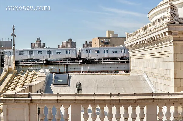 Sold by Corcoran | media 32