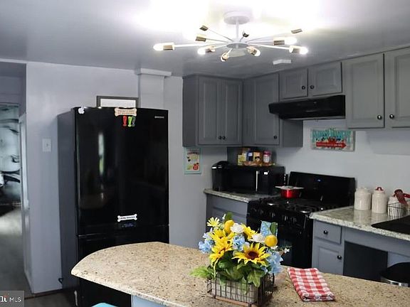 5th image of 367-369 W Burkhart Ave