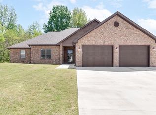 2502 Neeley Rae Cir, Paragould, AR 72450