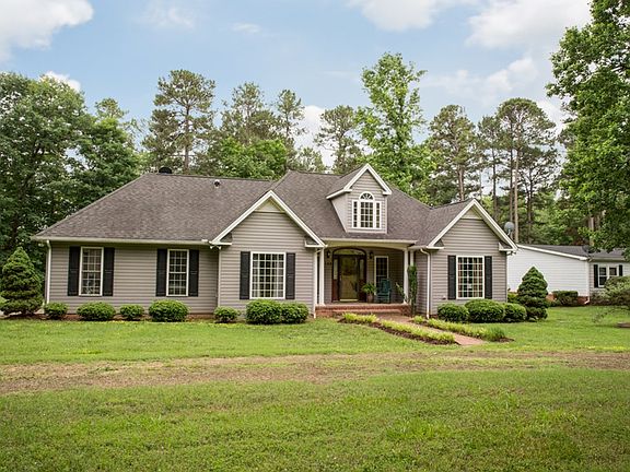 5th image of 132 Mockingbird Ln