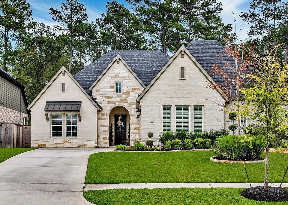 1st image of 738 Majestic Shores Ln