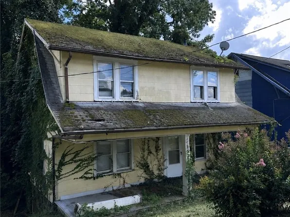 1531 Farnsworth Dr, Charleston, WV 25311