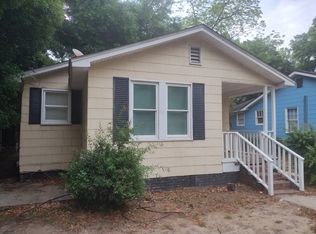 2715 E Surrey Dr, North Charleston, SC 29405
