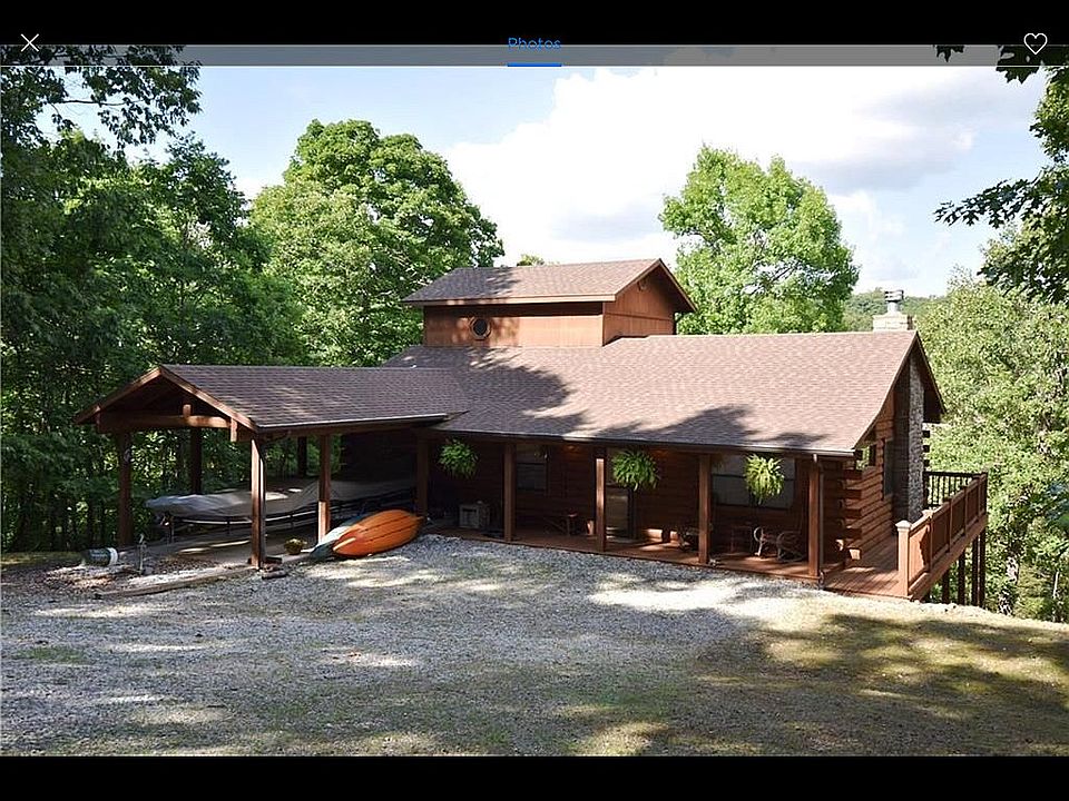 Beaverlake Home with slip!