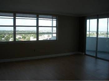 2nd image of 1301 NE Miami Gardens Dr APT 1405W