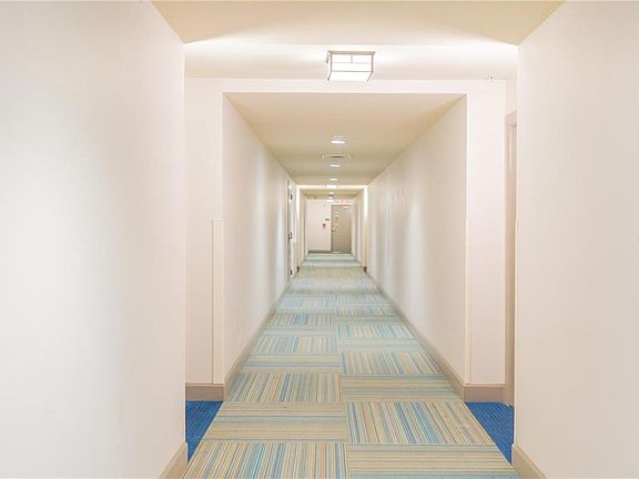 5th image of 14501 GROVE RESORT AVENUE #1310