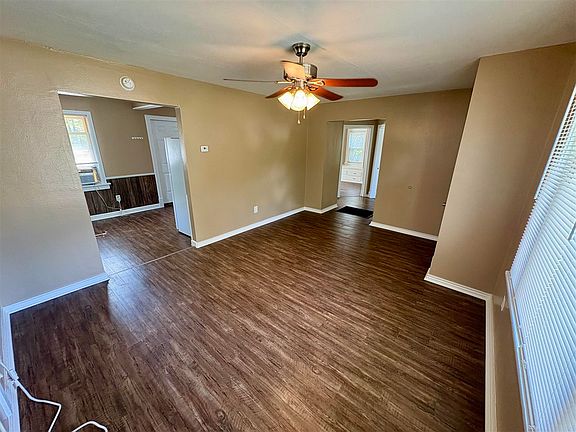 3rd image of 423 Wade Ave