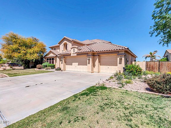 3rd image of 5224 W SIESTA Way