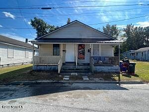1st image of 405 & 407 Deck Street #A & B
