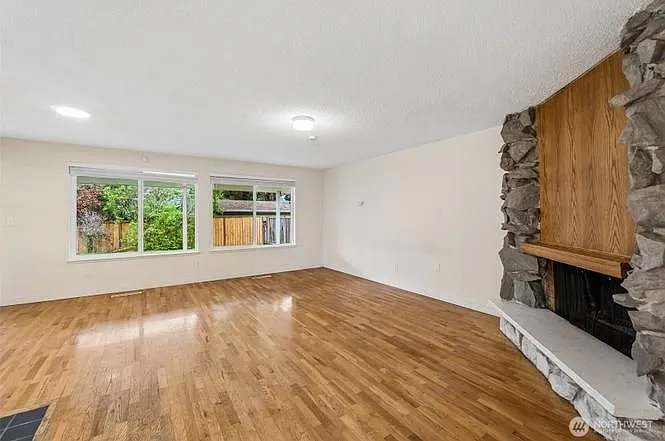 6202 84th St SW — Photo 16