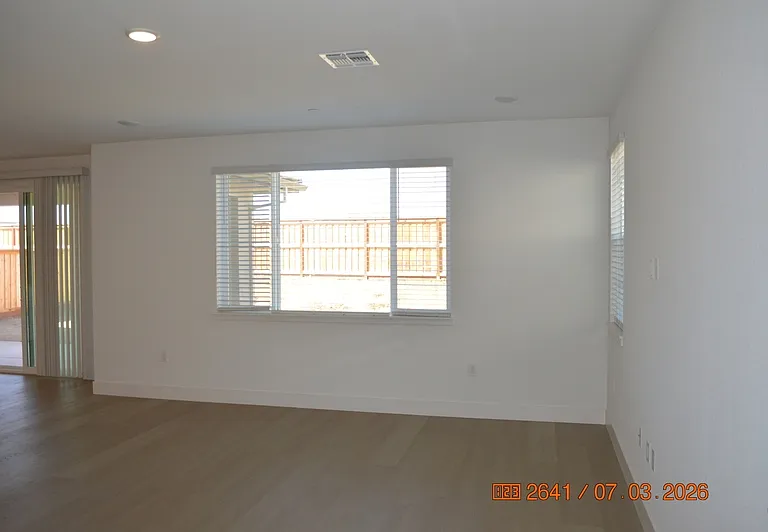 228 W Volta St — Photo 29
