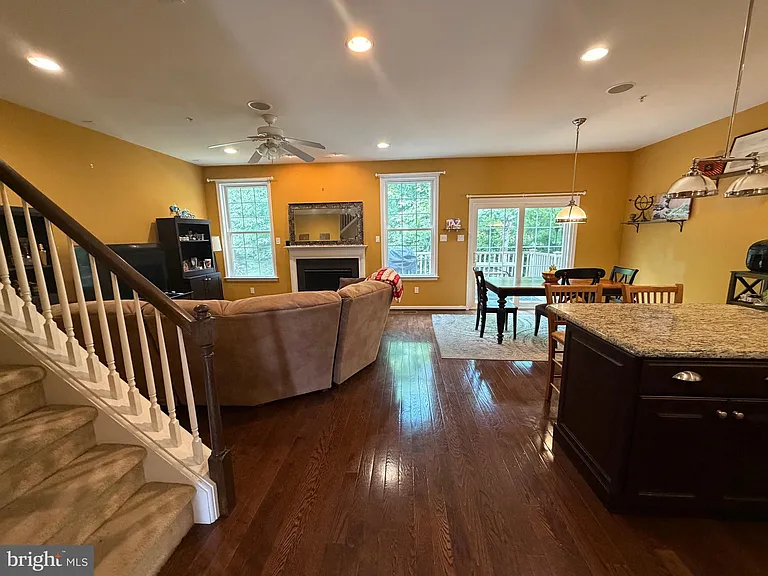 2735 Keebler Ct — Photo 11