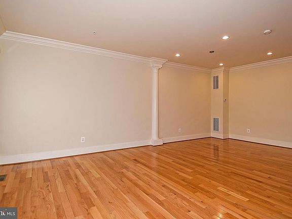 4th image of 420 Euille St