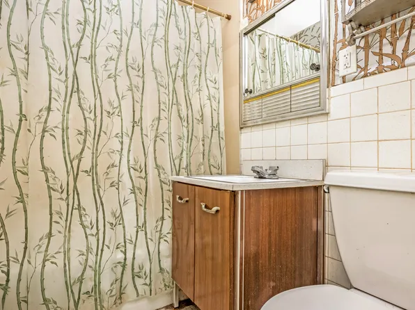 92-31 57th Avenue image 14 of 20