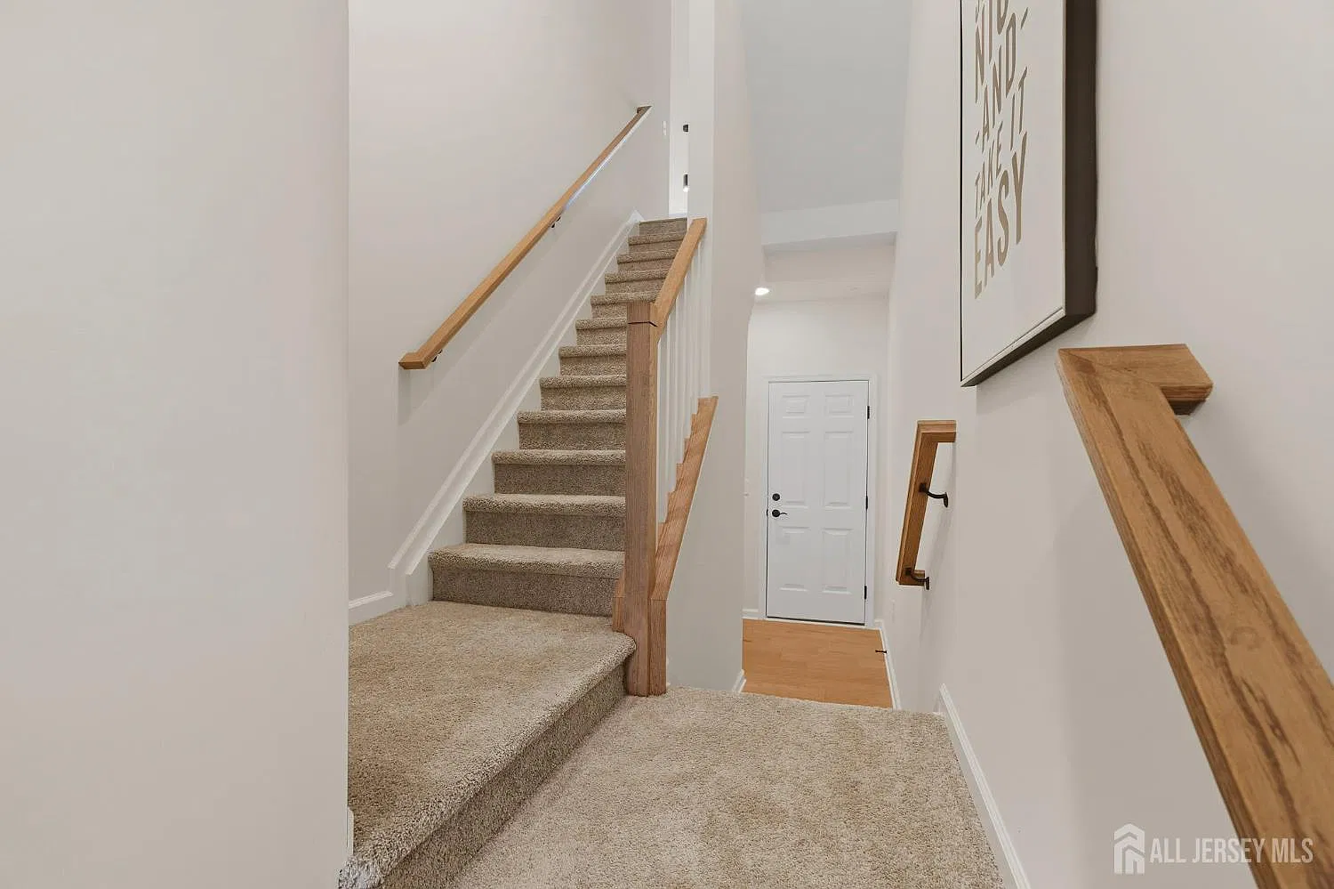 3 bed, 2.5 bath, 1650 sqft, $4,200 — Photo 4
