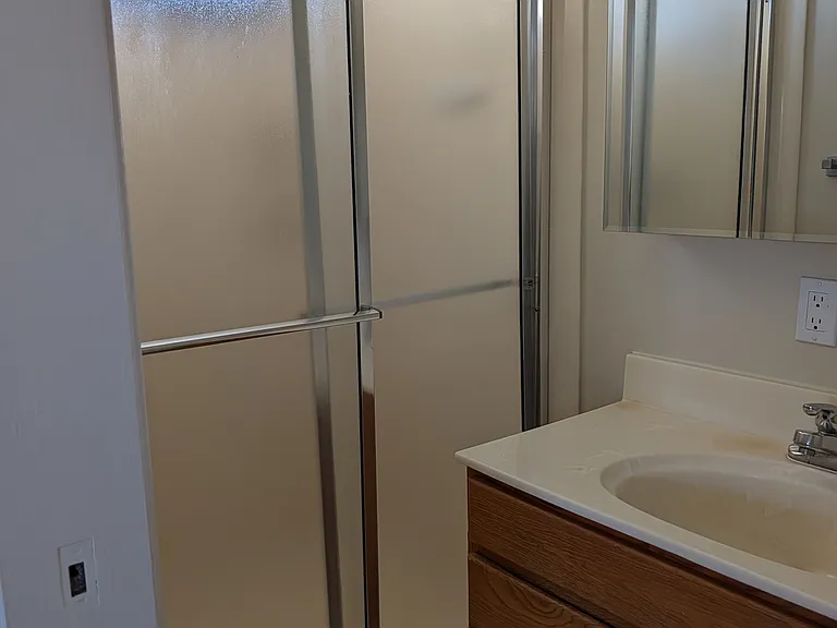 613 Whitehall Cir — Photo 10