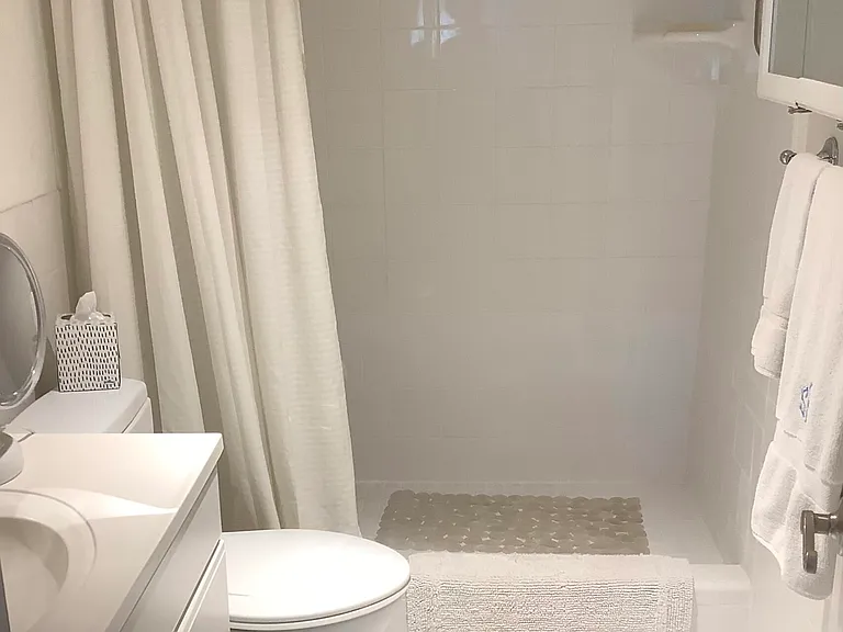 917 N Flagler Dr #311 — Photo 9