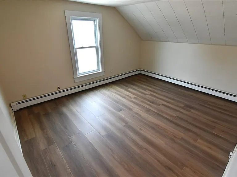76 Cottage St #2 — Photo 5